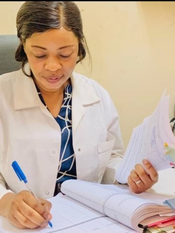 Polyclinique Maya features